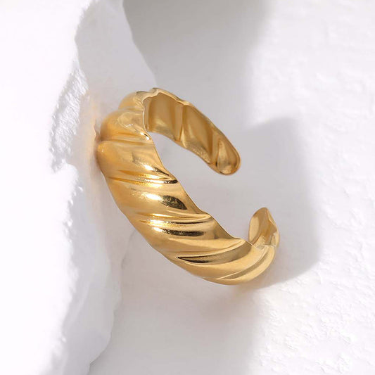 Gold Plated simple lines open ring