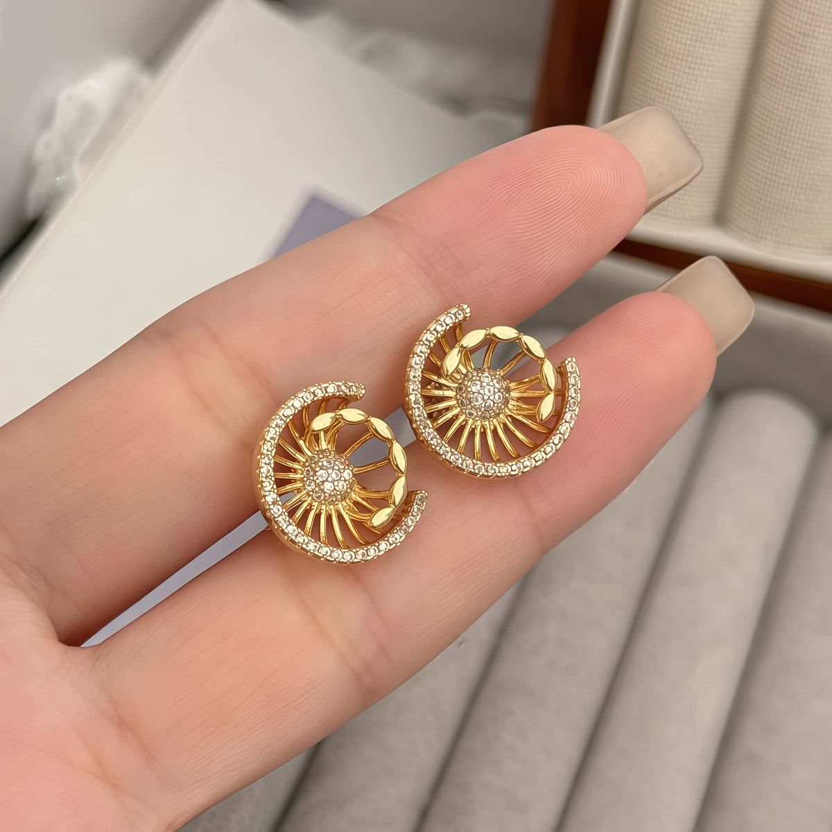 Stellar Orbit Crystal Set