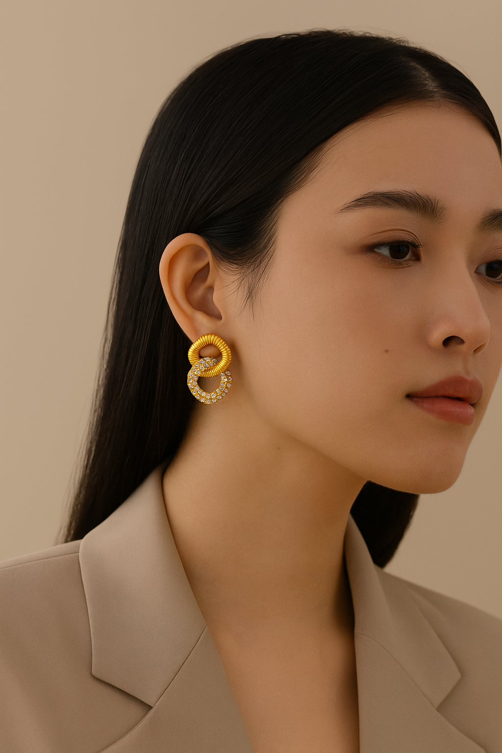 Ribbed & Crystal Link Earrings