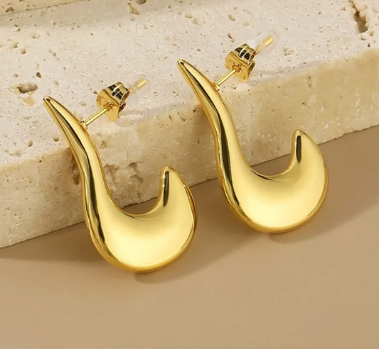 Golden Wave Studs