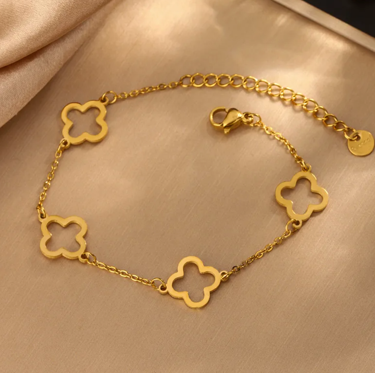 Hollow Four Leaf Clover Bracelet