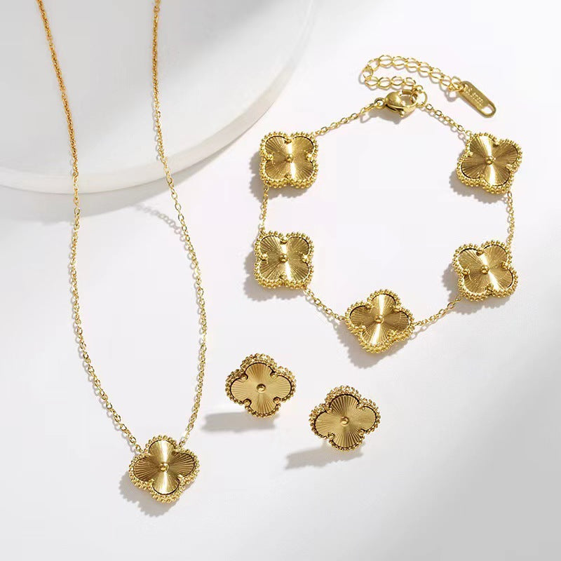 Gold Clover Jewellery Set