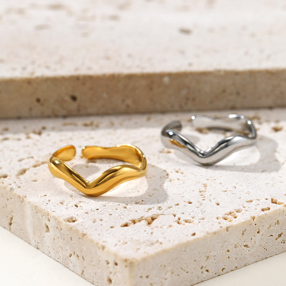 The Organic Contour Ring