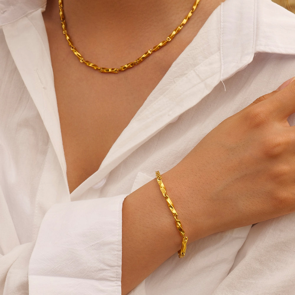 Gold Plated Retro Bracelet