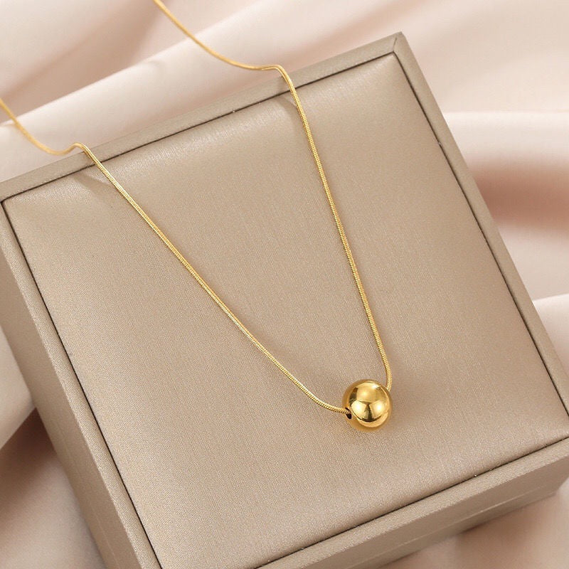 Tiny ball Necklace