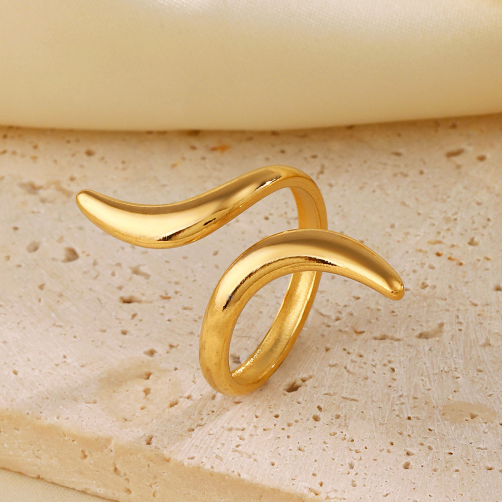 Solstice Claw Ring