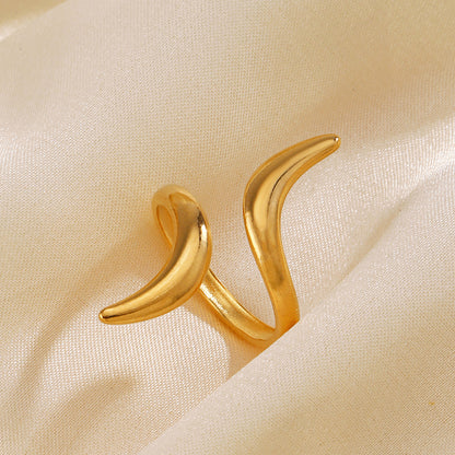 Solstice Claw Ring