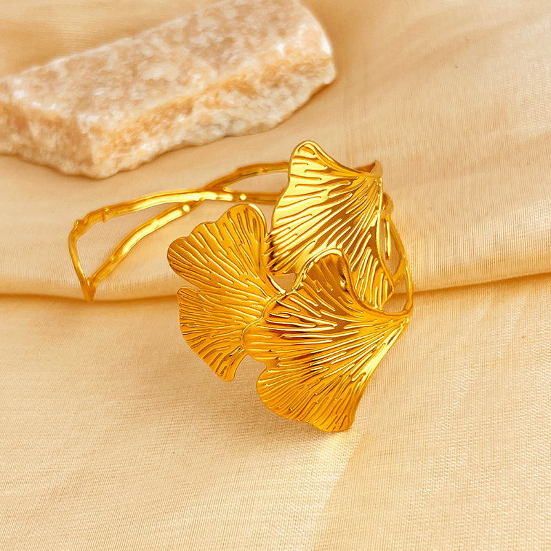 Textured Leaf Arm Cuff