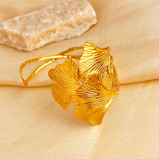 Textured Leaf Arm Cuff