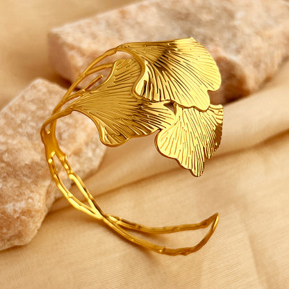 Textured Leaf Arm Cuff