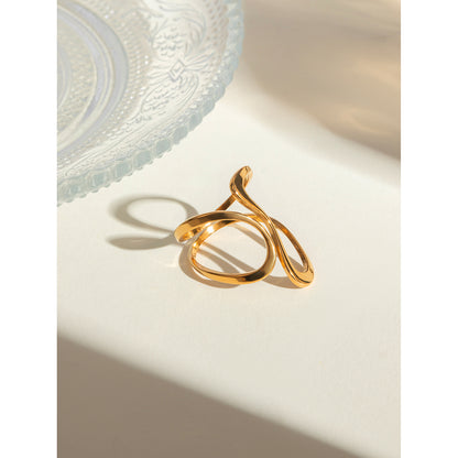 Lustrous Ribbon Ring