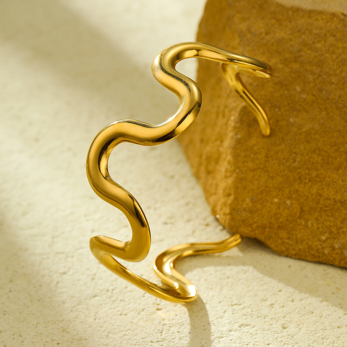 Gold Plated Waves Bracelet