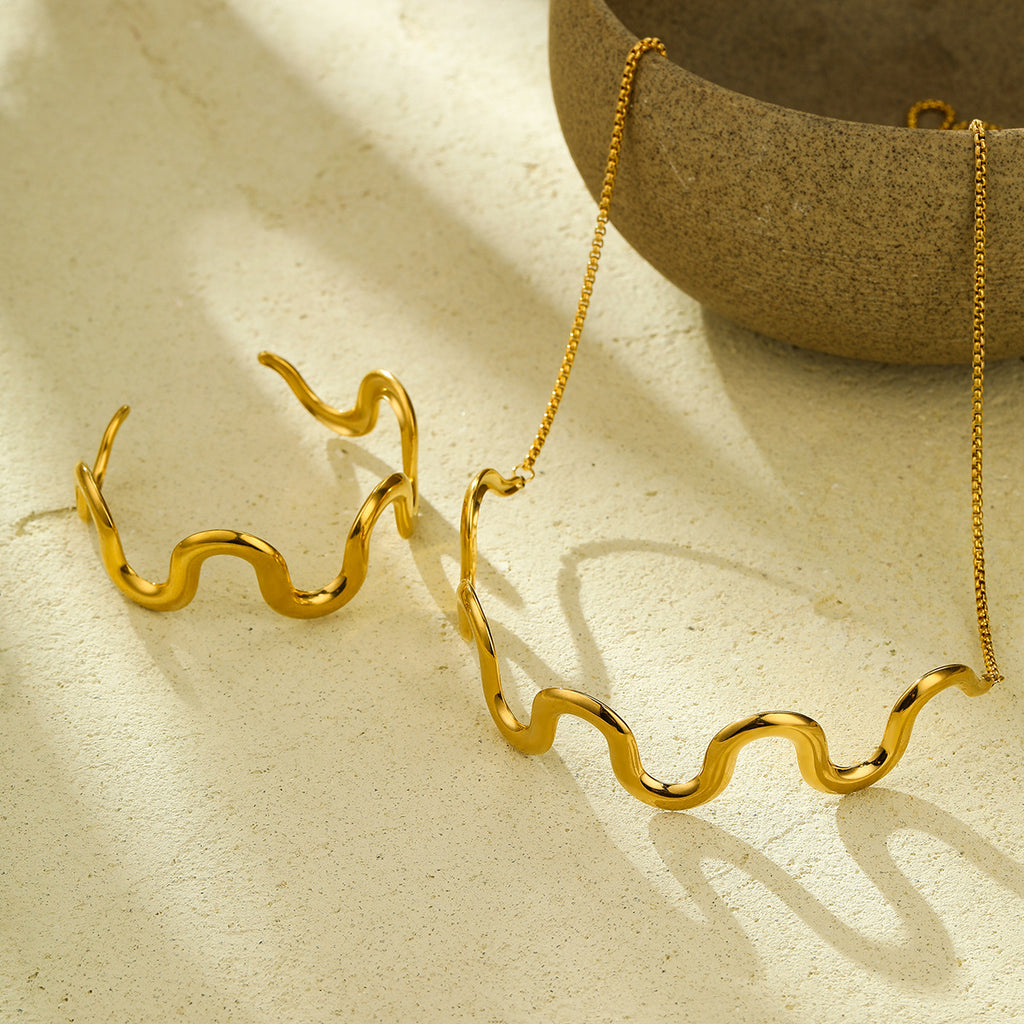 Gold Plated Waves Bracelet