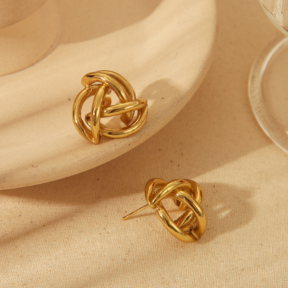 Irregular Hollow Studs
