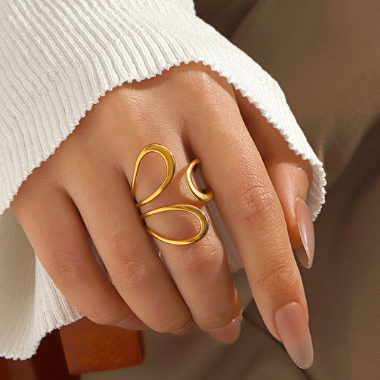 Asymmetrical Wave Ring