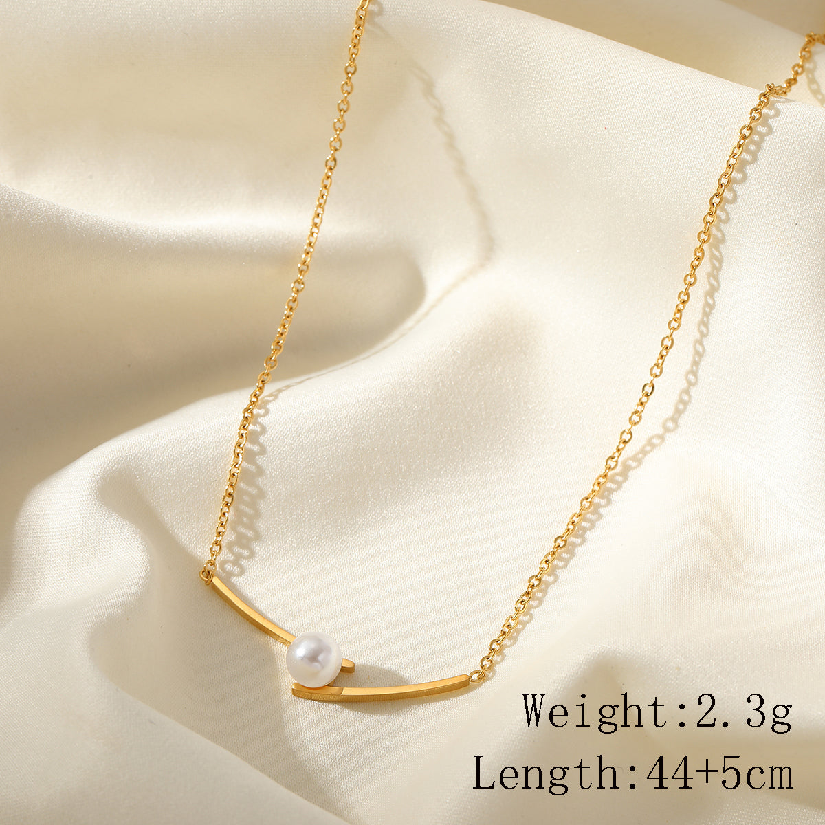 Pearl Arc Necklace