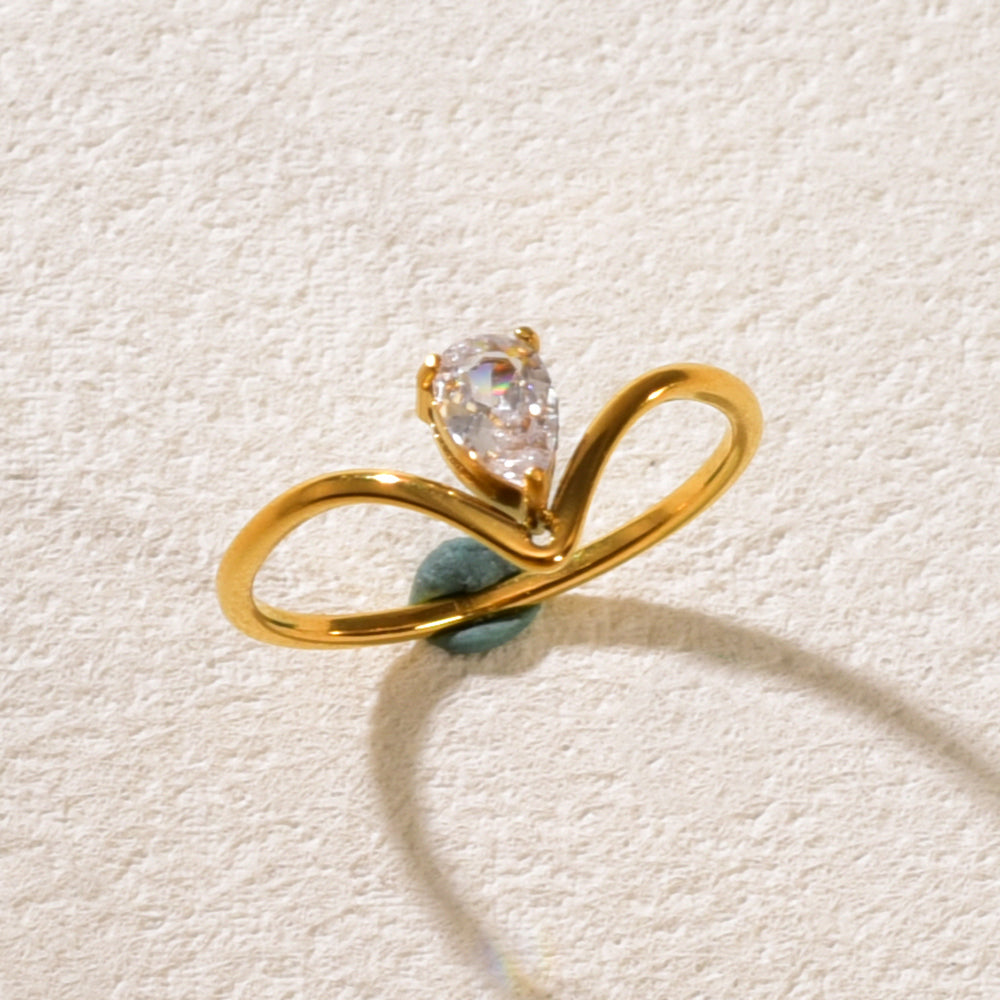 V-Shaped Solitaire Ring