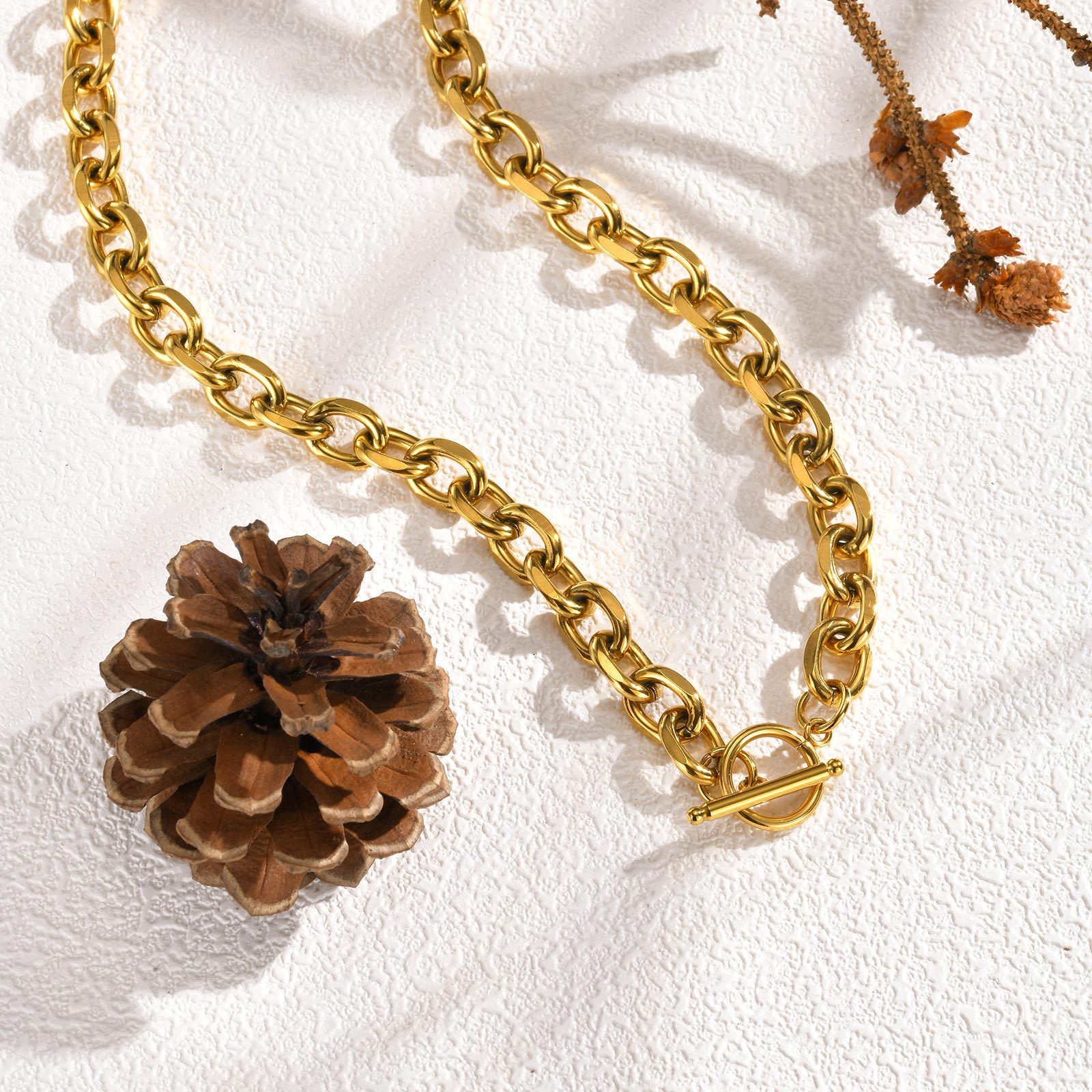 Unisex Toggle Lock Chain