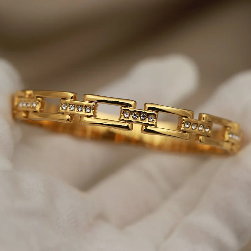 The Interlock Pave Bangle