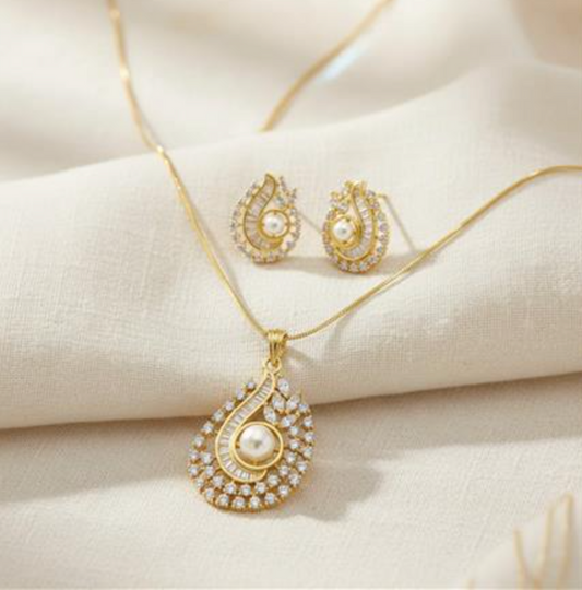 Pearl Teardrop Swirl Necklace Set