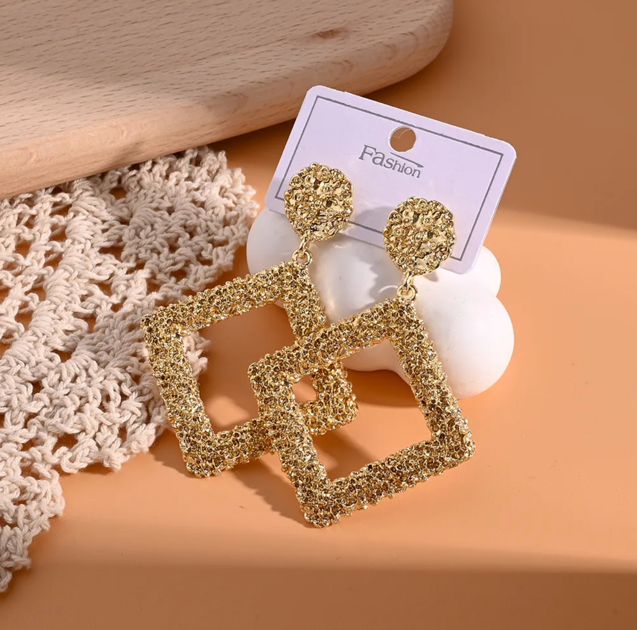 Regal Radiance Square Earrings