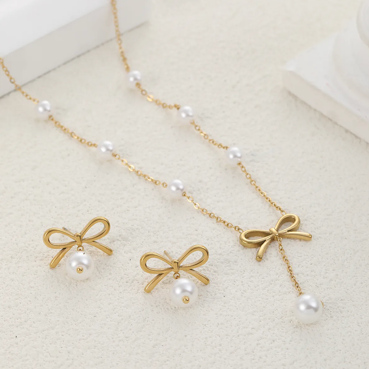 Classic Bow Pearl Set