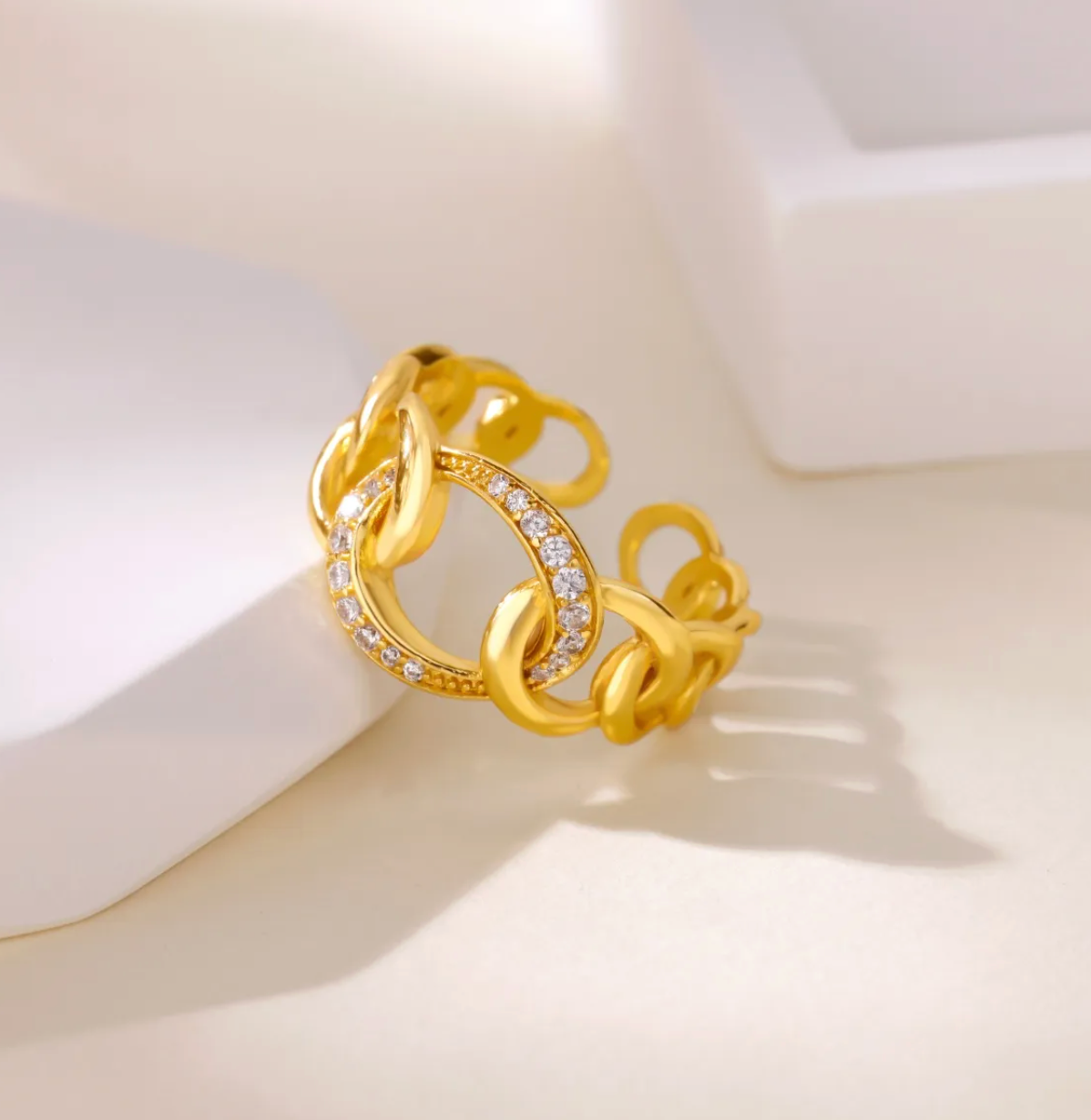 Pave Curb Chain Ring