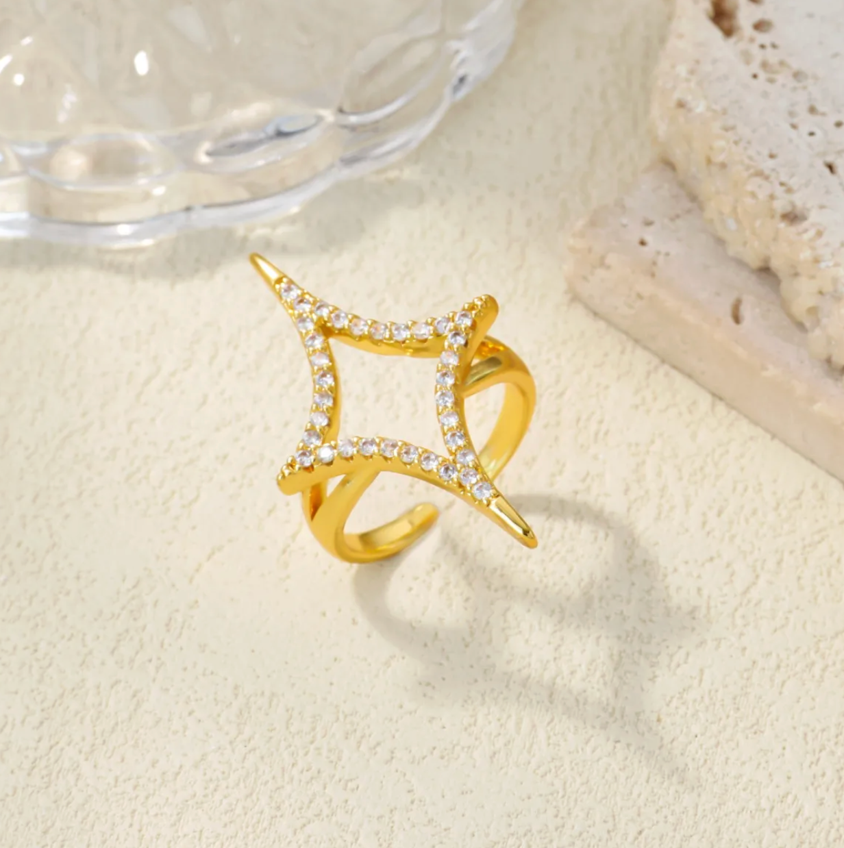 Dazzling Diamond Point Ring