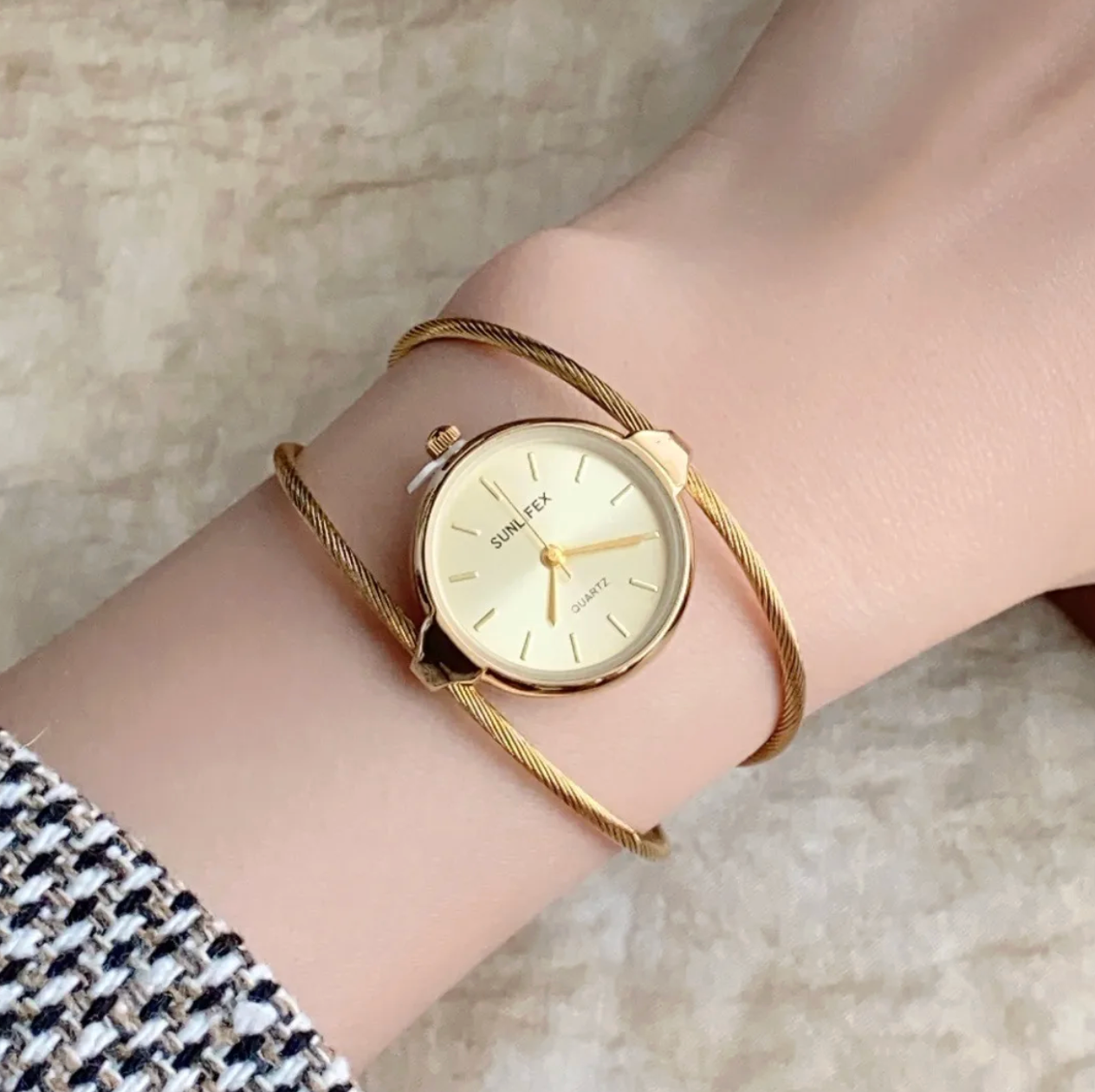 Serene Gold Wire-Wrap Watch