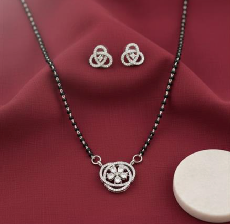 Interlocked Petal Knot Mangalsutra Set