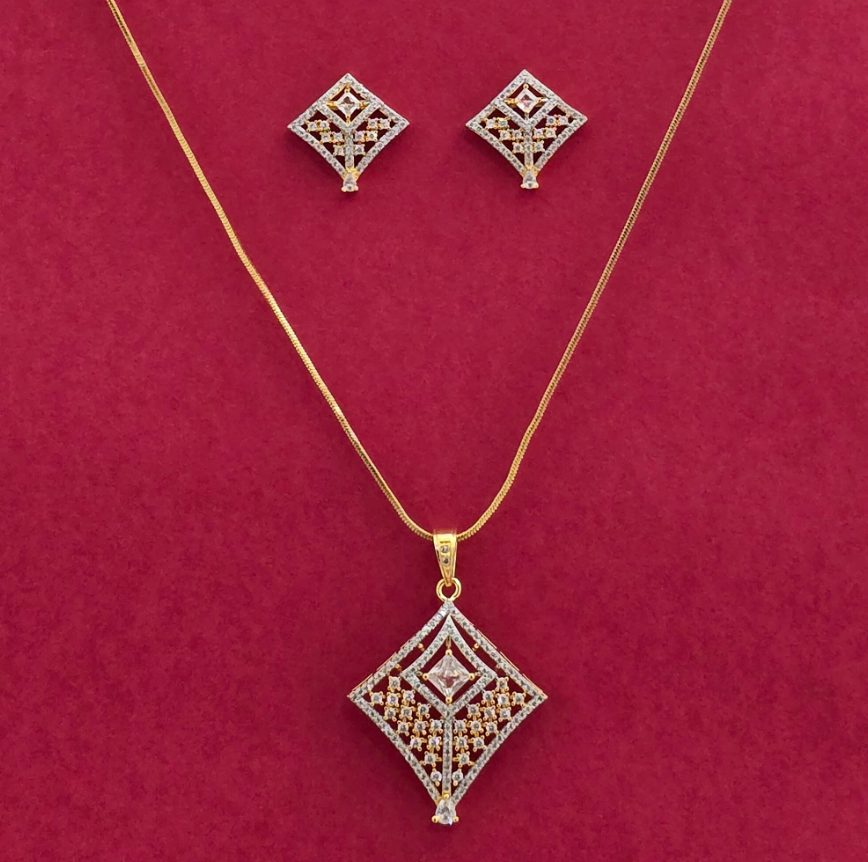 Layered Square Frame Pendant Set