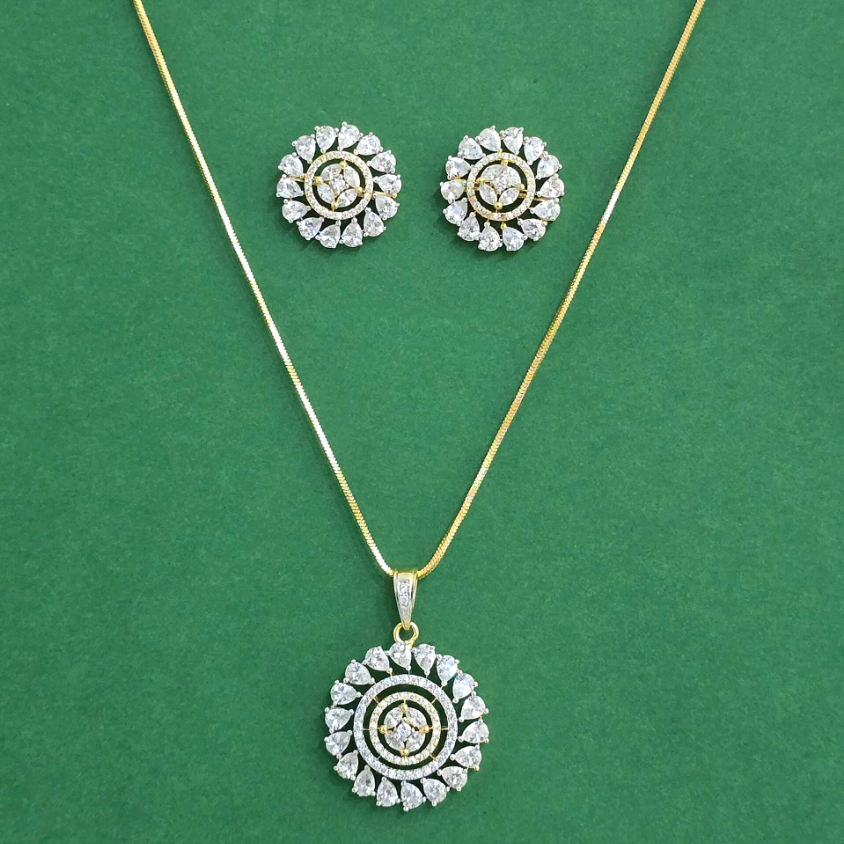 Round Bloom Crystal Pendant Set