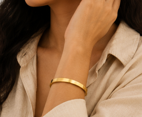 Timeless Band Bangle