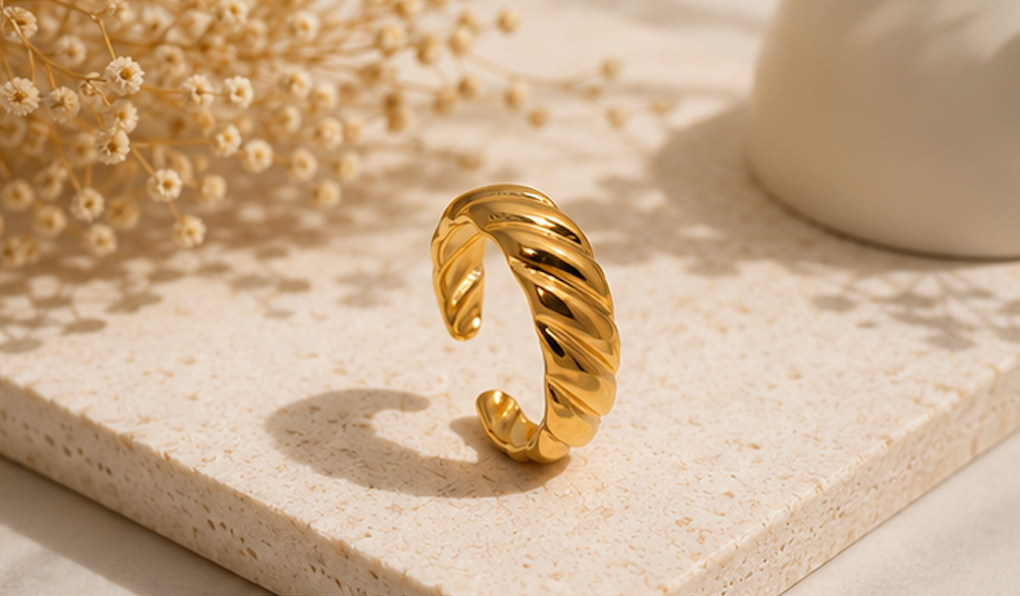 Gold Plated simple lines open ring