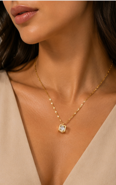 Gleam Square Necklace
