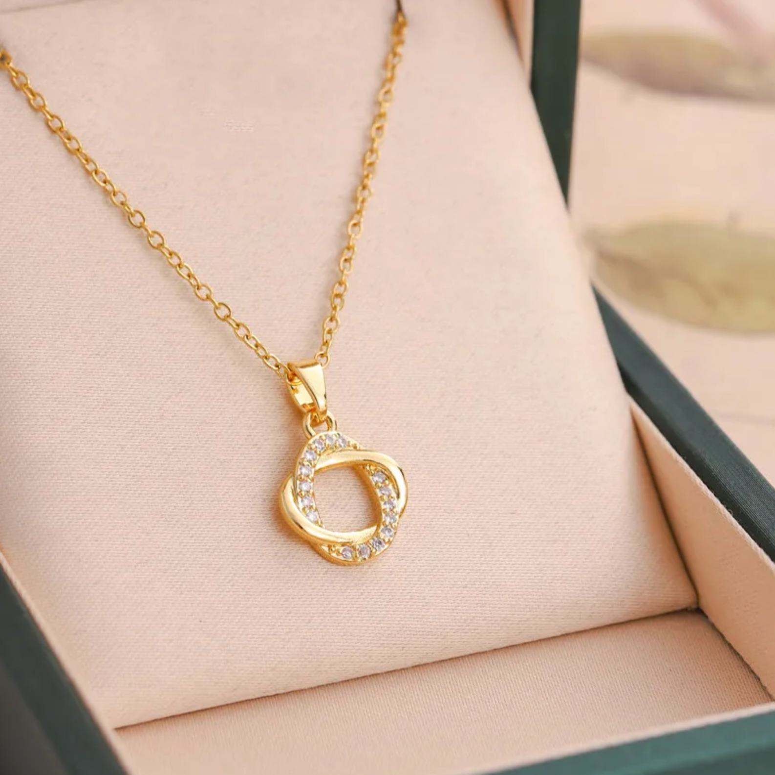 Sparkle Circle Necklace