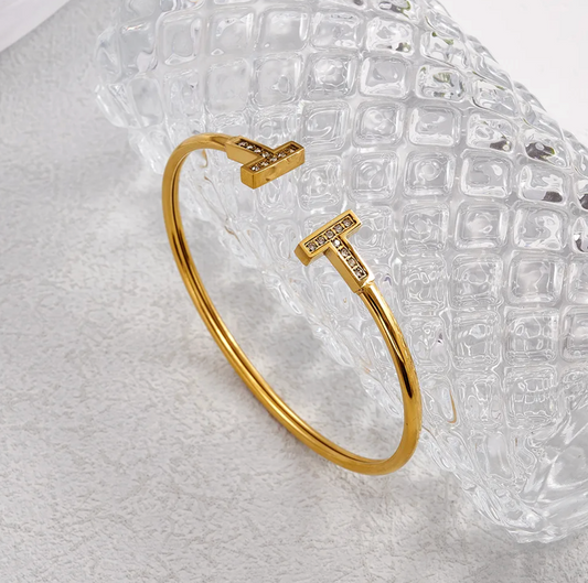 The Signature T-Bar Bangle