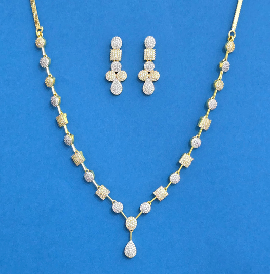 The Solitaire Harmony Necklace Set
